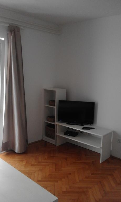 Apartment Laura ポレッチ エクステリア 写真